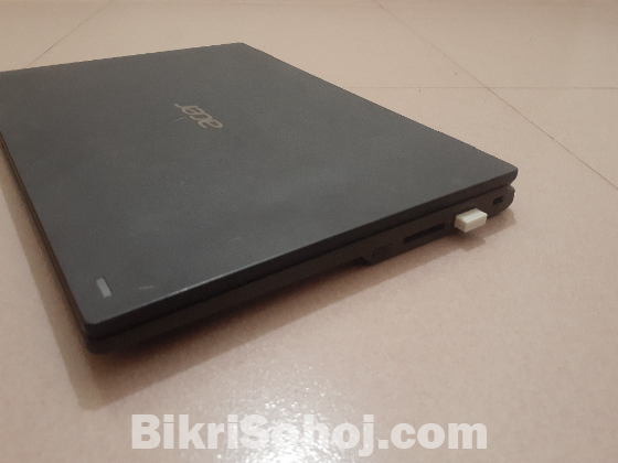 Acer travelmate